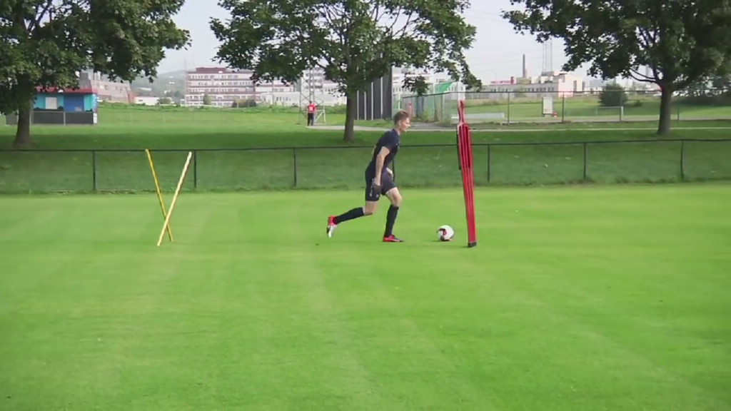 Juklerød - Kult å score foran Klanen